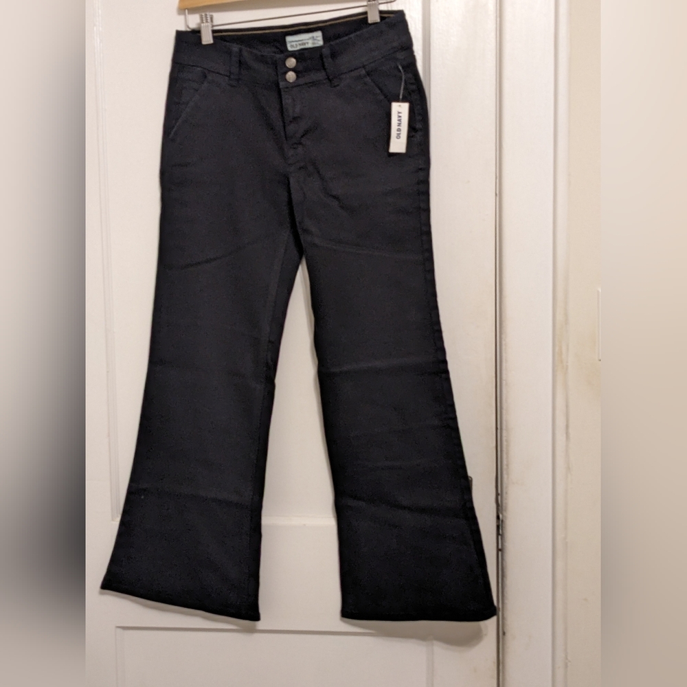 Old Navy mid rise pants with flared leg NWT